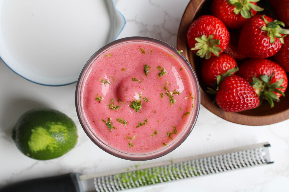 best milk for smoothies Recipe for Strawberry Smoothie in a glass