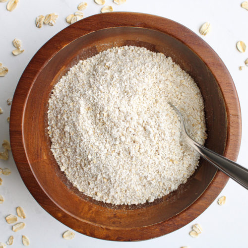 how to make oat flour in a bowl with spoon