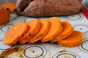how-to-roast-sweet-potatoes-in-the-oven-sliced