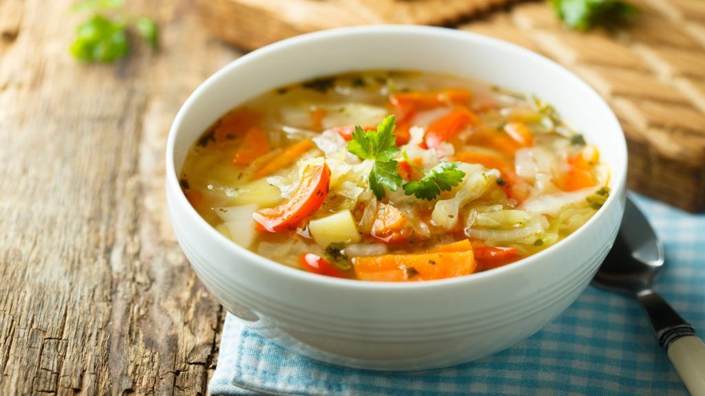 bowl of vegetable soup high volume low calorie foods
